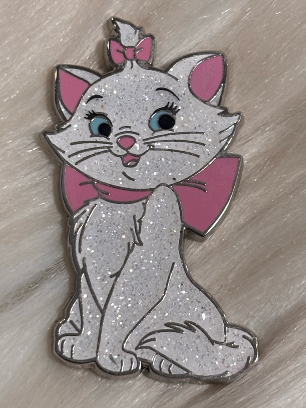Disney Parks The Aristocats Marie Cat Pink Glitter Bow OE Pin